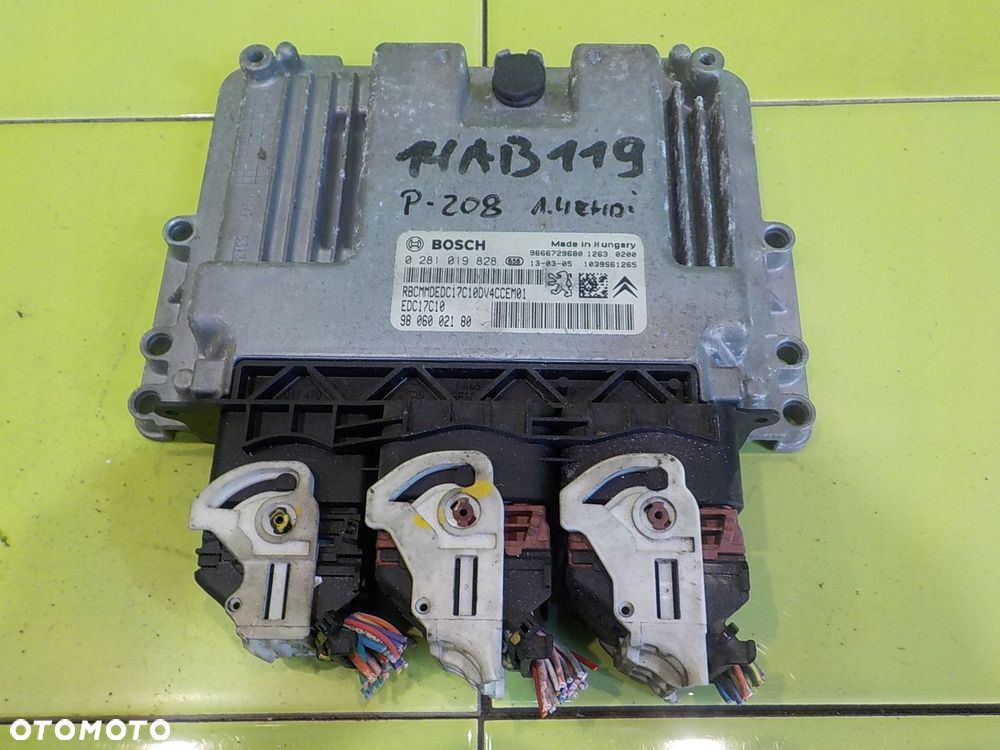 PEUGEOT 208 I 1.4 E-HDI 13r HB 5D sterownik komputer silnika 9806002180 - 11