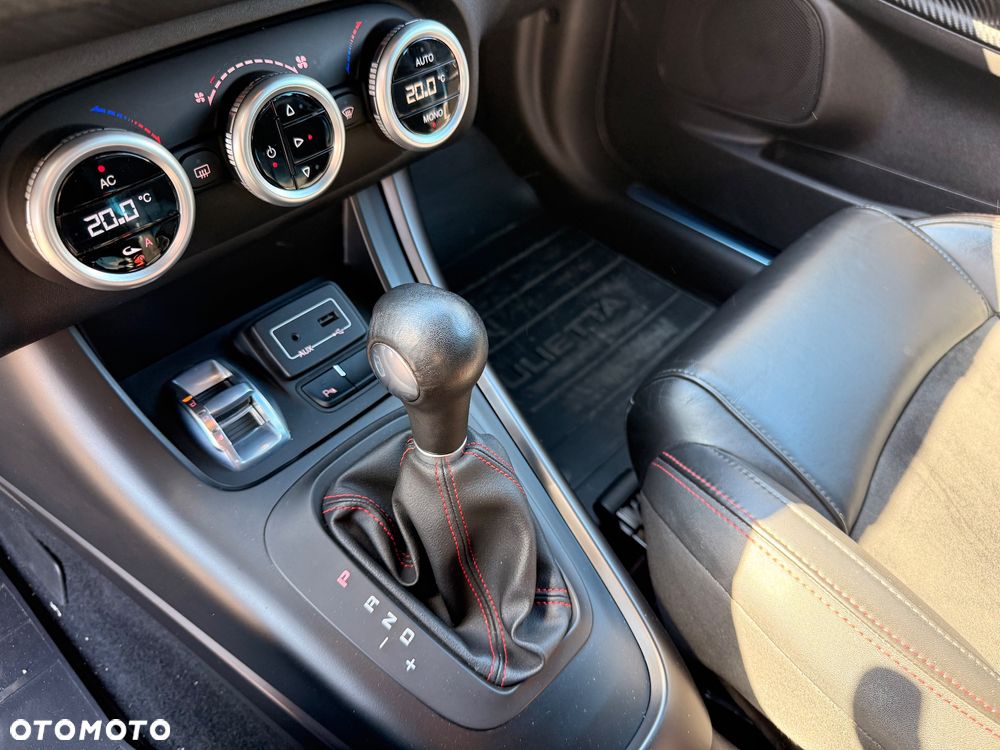 Alfa Romeo Giulietta 1750 TBi Veloce TCT - 15