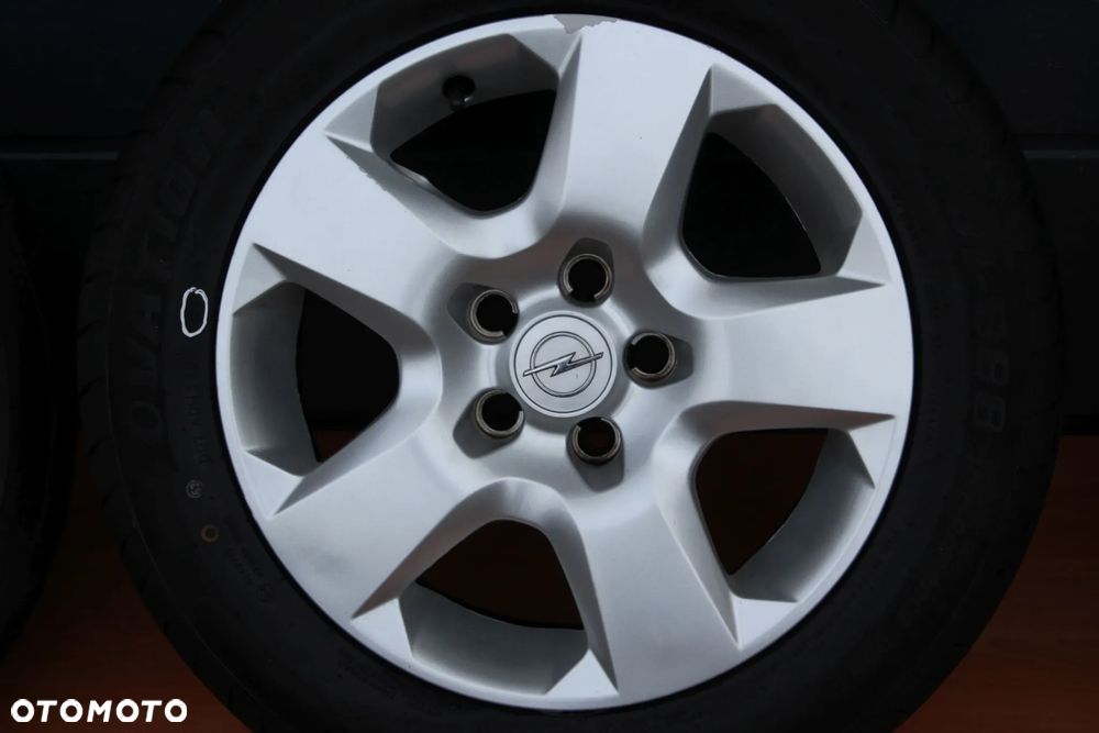 FELGI STALOWE STRUKTURALNE DEKLE OPONY OPEL ZAFIRA A B ASTRA H MERIVA B VECTRA C SIGNUM R16 205/55 5X110 - 6