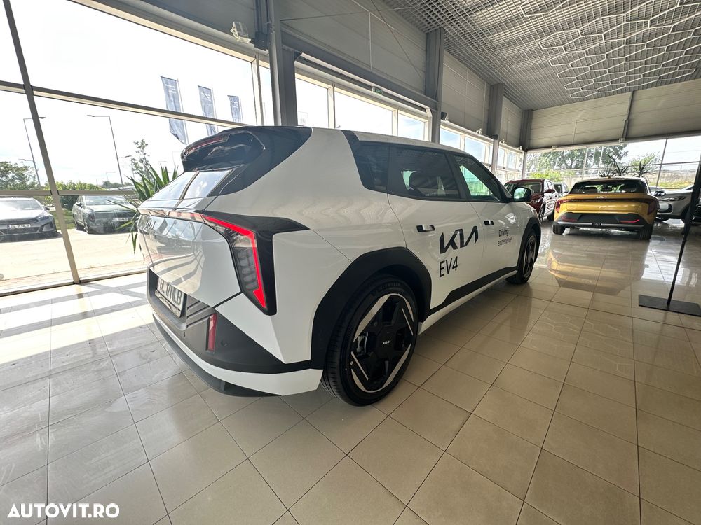 Kia EV4 - 7