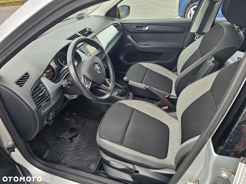 Skoda Fabia 1.0 TSI Ambition - 11