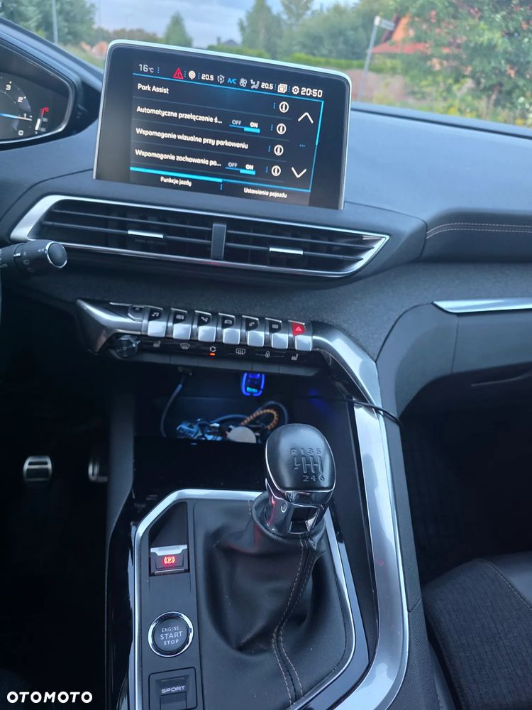 Peugeot 3008 - 15
