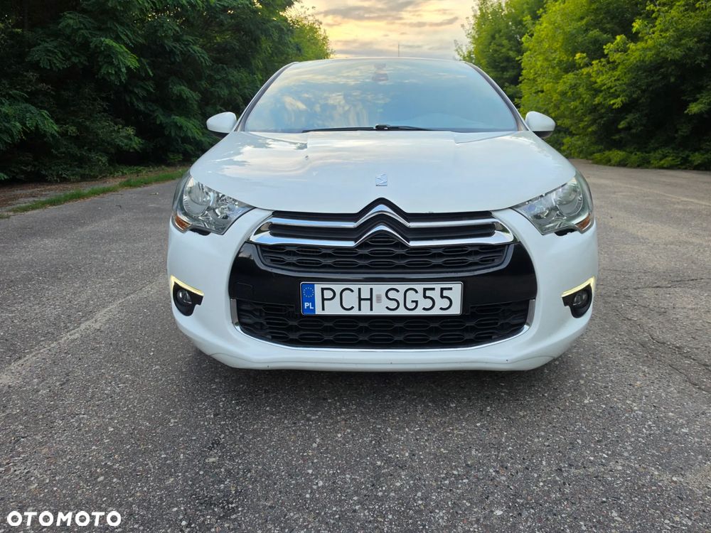 Citroën DS4 e-HDi 115 Chic - 6