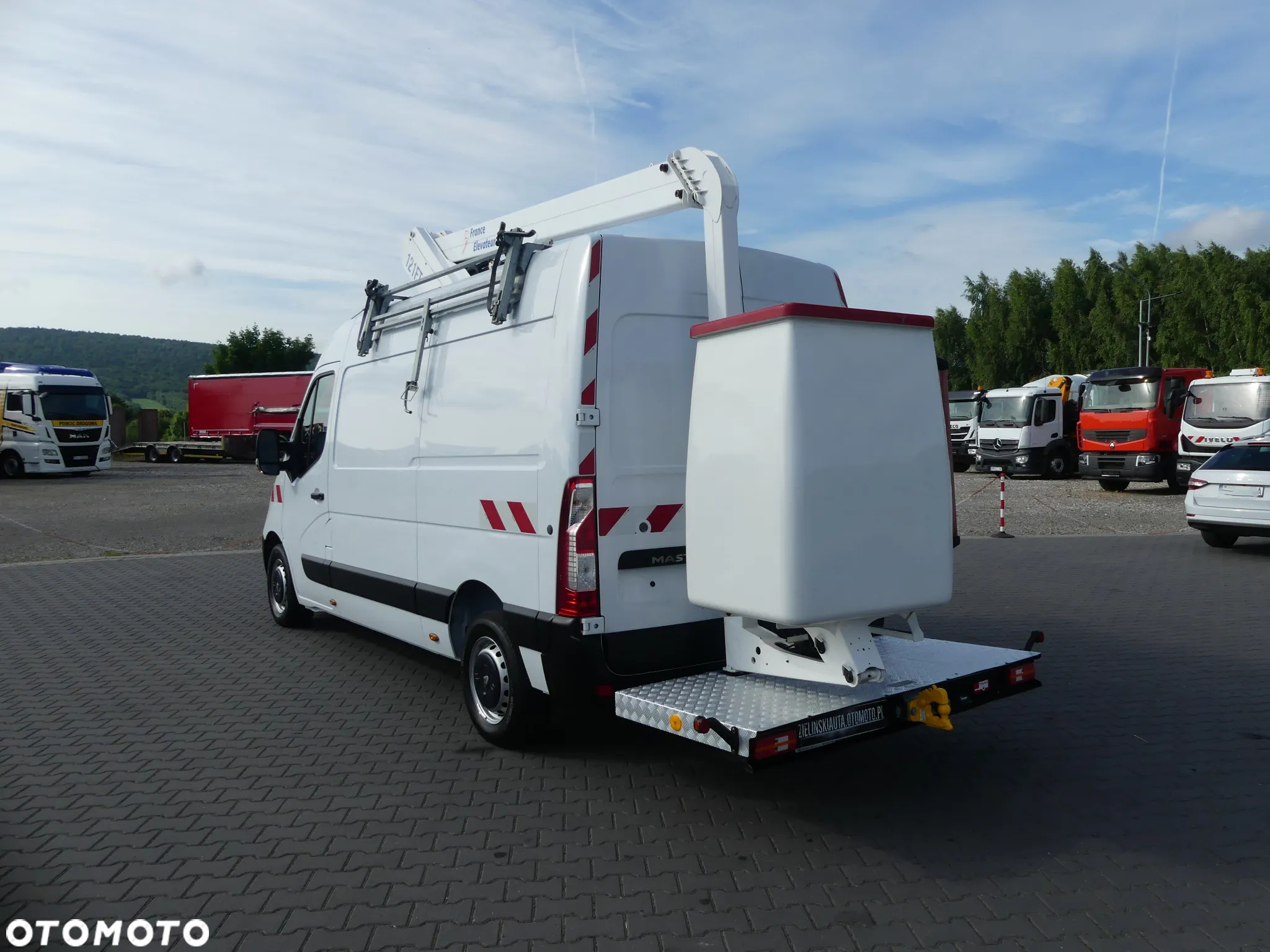 Renault MASTER / PODNOŚNIK KOSZOWY / ZWYŻKA 12M / - 9