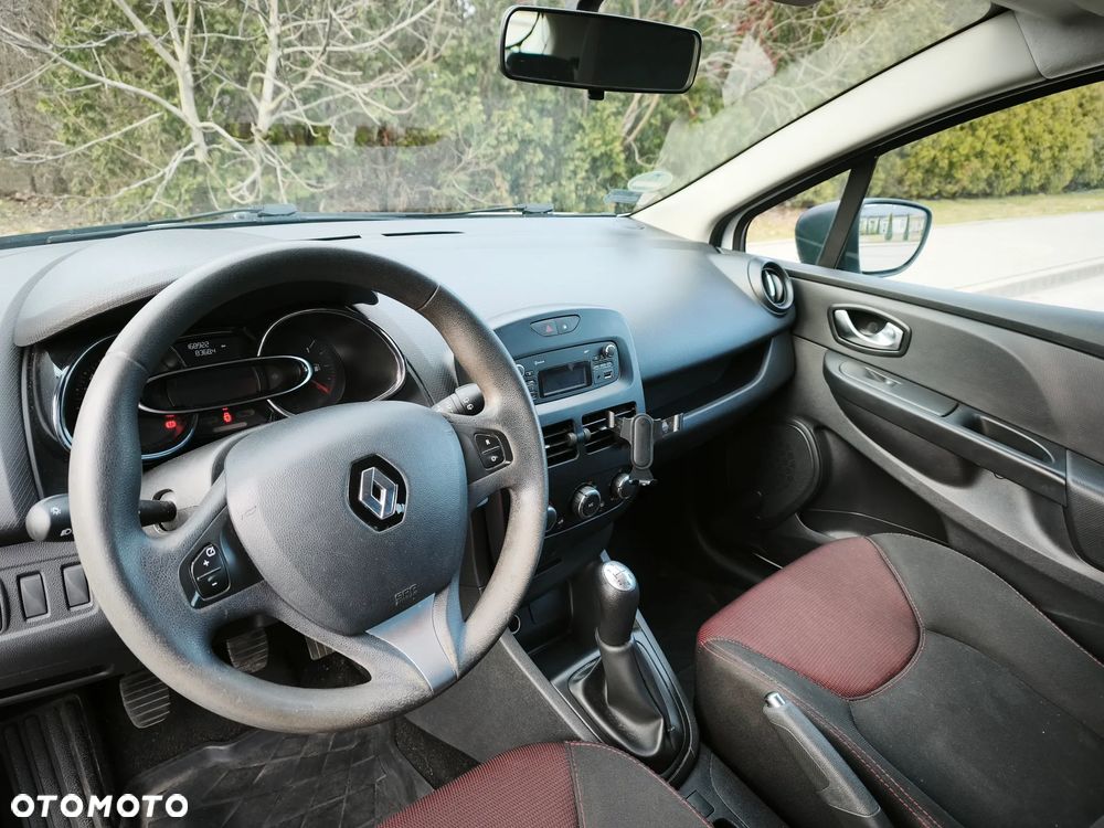 Renault Clio 1.2 16V Alize - 11