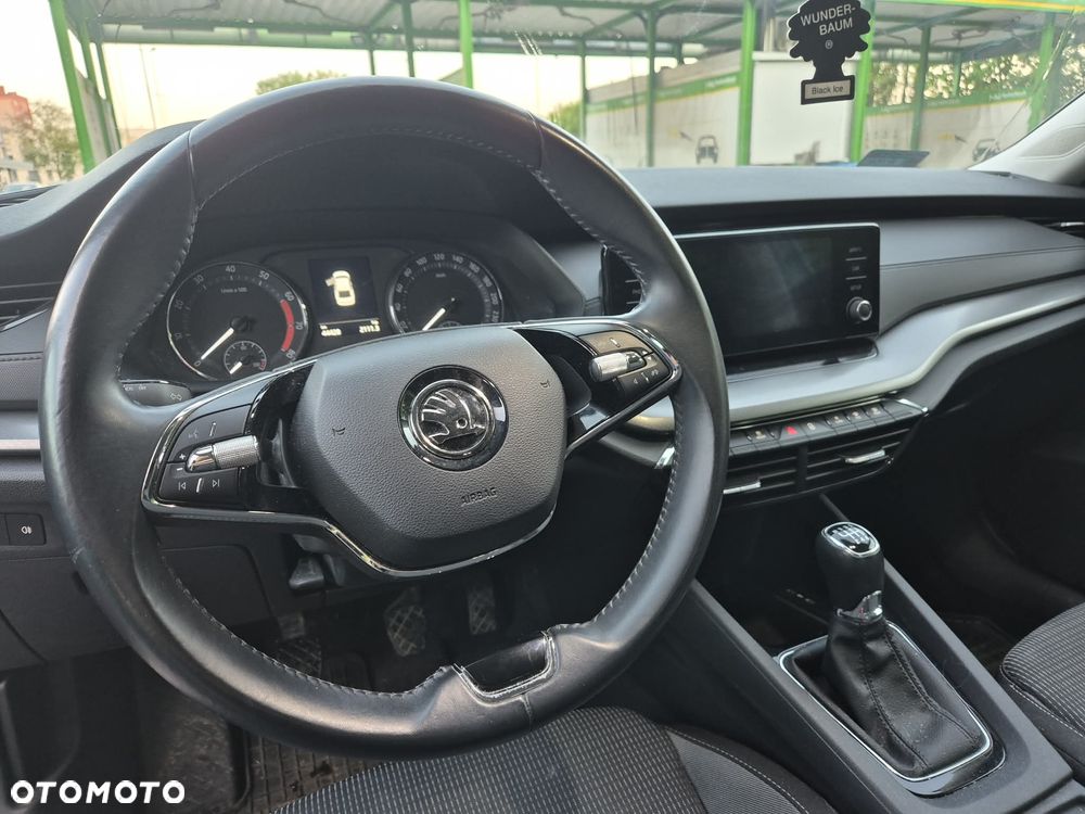 Skoda Octavia 1.5 TSI ACT Ambition - 6