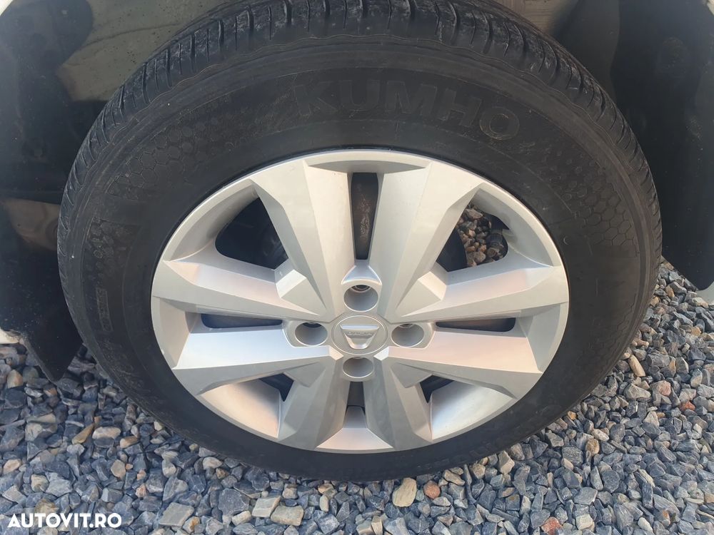 Dacia Logan TCe 90 MT6 Prestige - 12