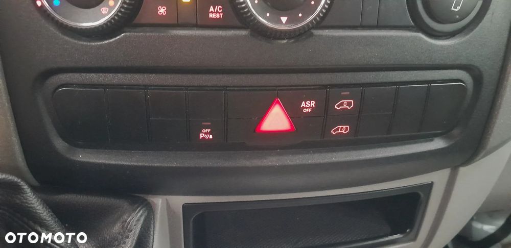VW CRAFTER I SPRINTER 906 PANEL PRZEŁĄCZNIK AWARYJNYCH OSŁONA EUROPA - 1