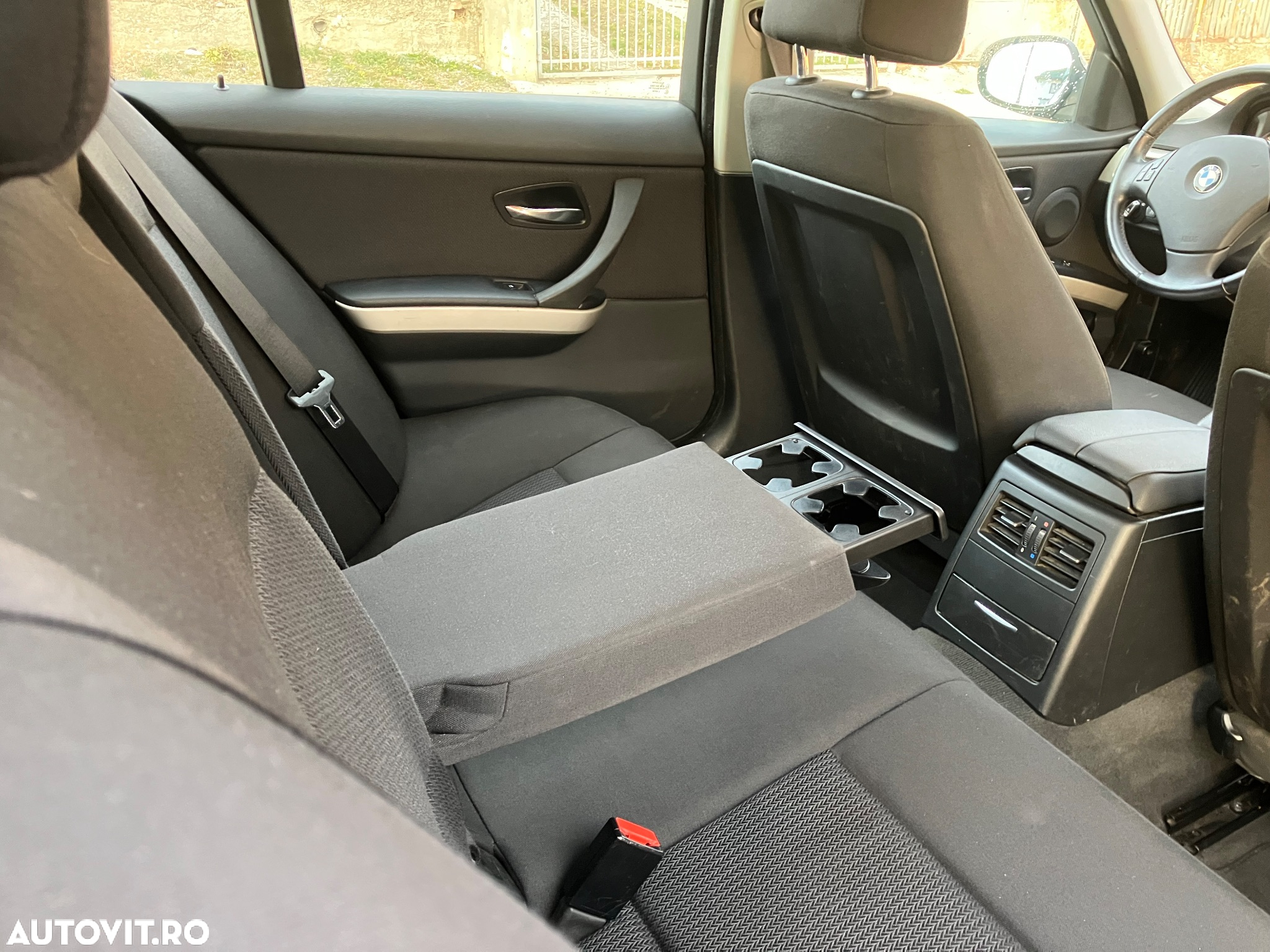 BMW Seria 3 318d - 6