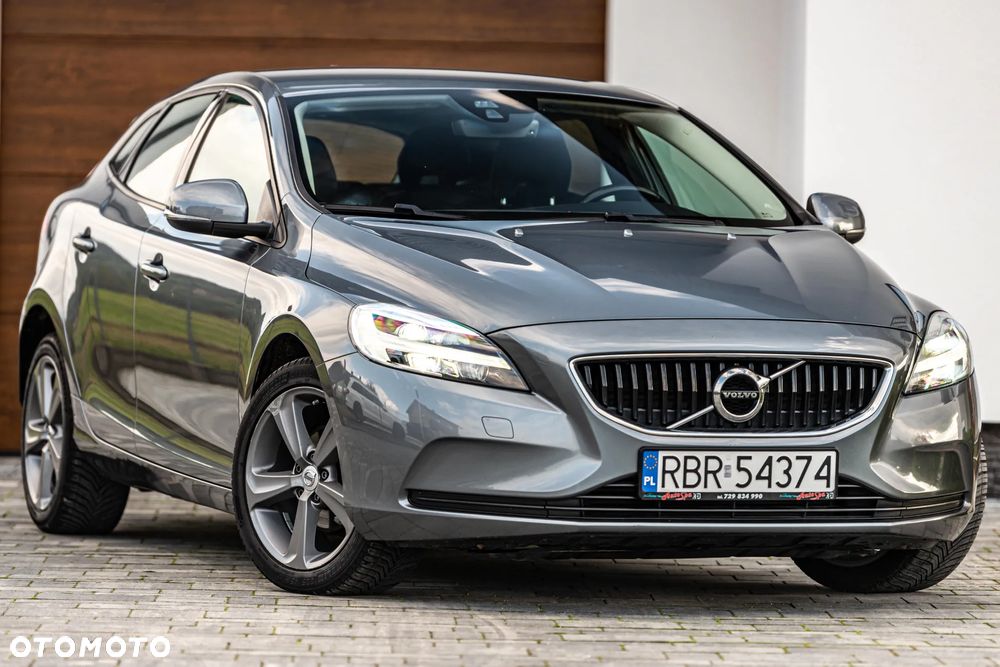 Volvo V40 D2 Momentum - 12