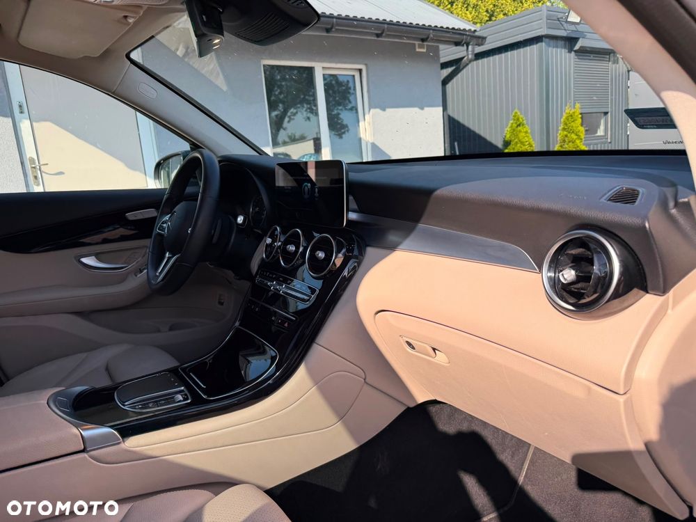 Mercedes-Benz GLC 200 d mHEV 4-Matic Avantgarde - 15