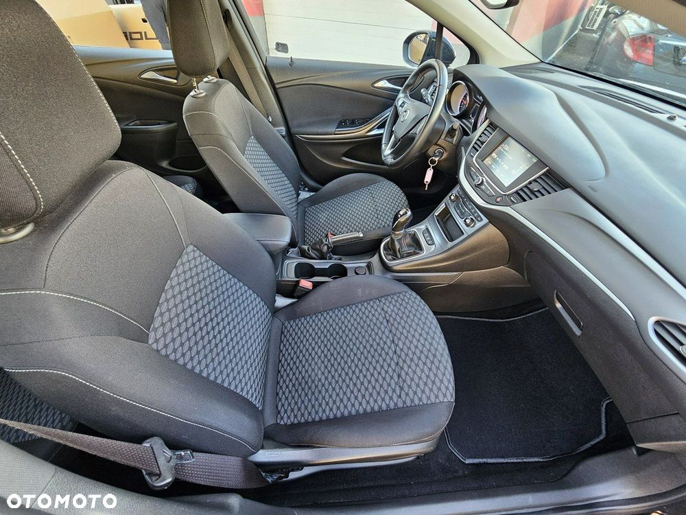 Opel Astra 1.4 T Enjoy S&S - 36