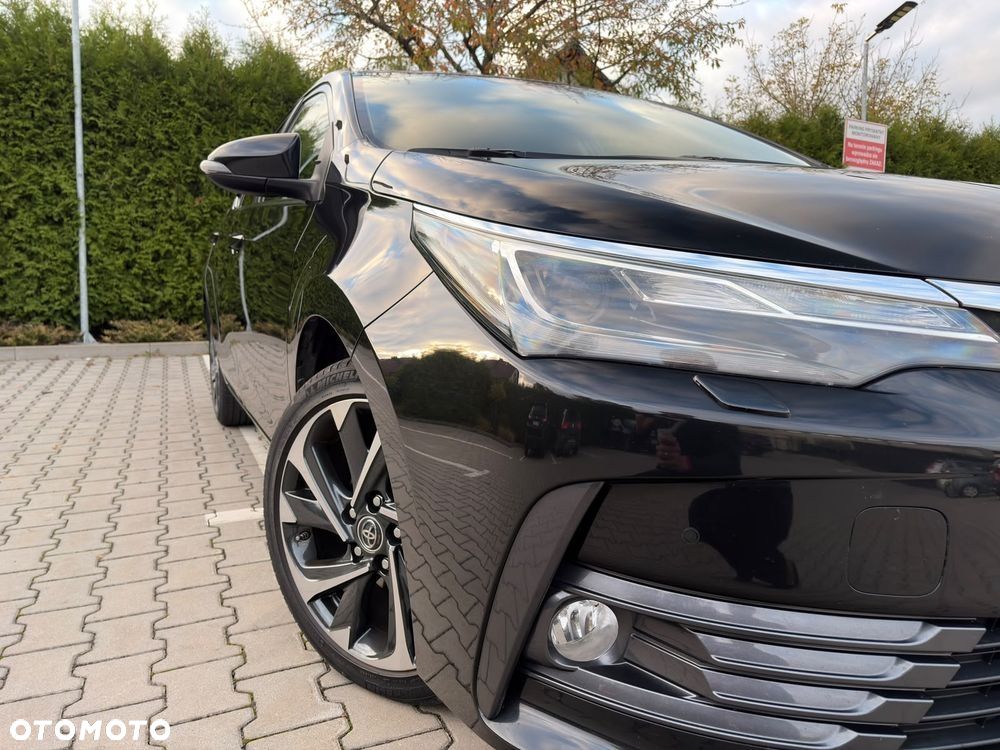 Toyota Corolla - 25