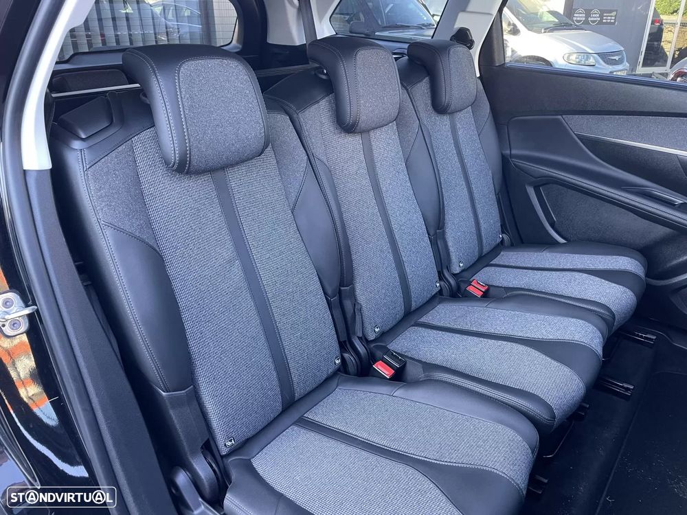 Peugeot 5008 - 12