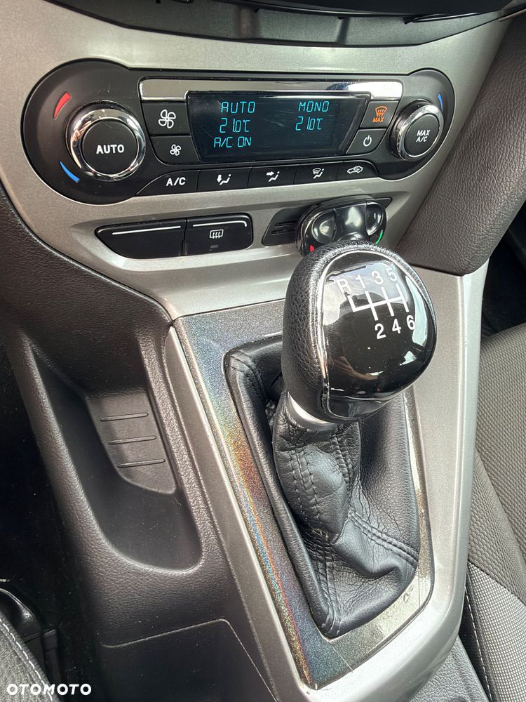 Ford Focus - 8