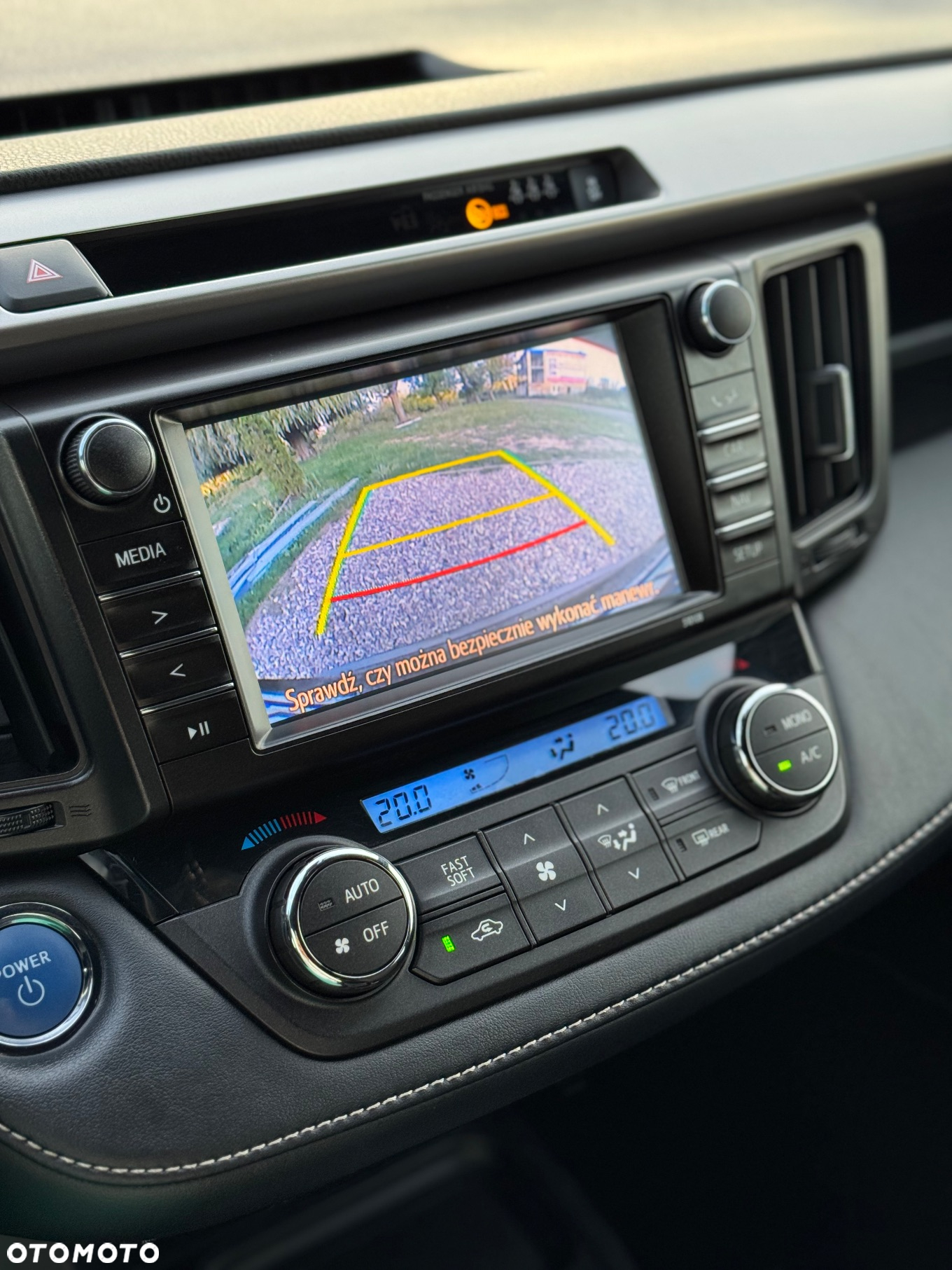Toyota RAV4 Hybrid Prestige 4x4 - 19