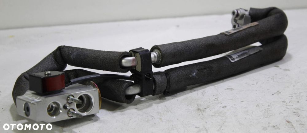 RURKI PRZEWODY KLIMATYZACJI BMW F04 9198296 9198297