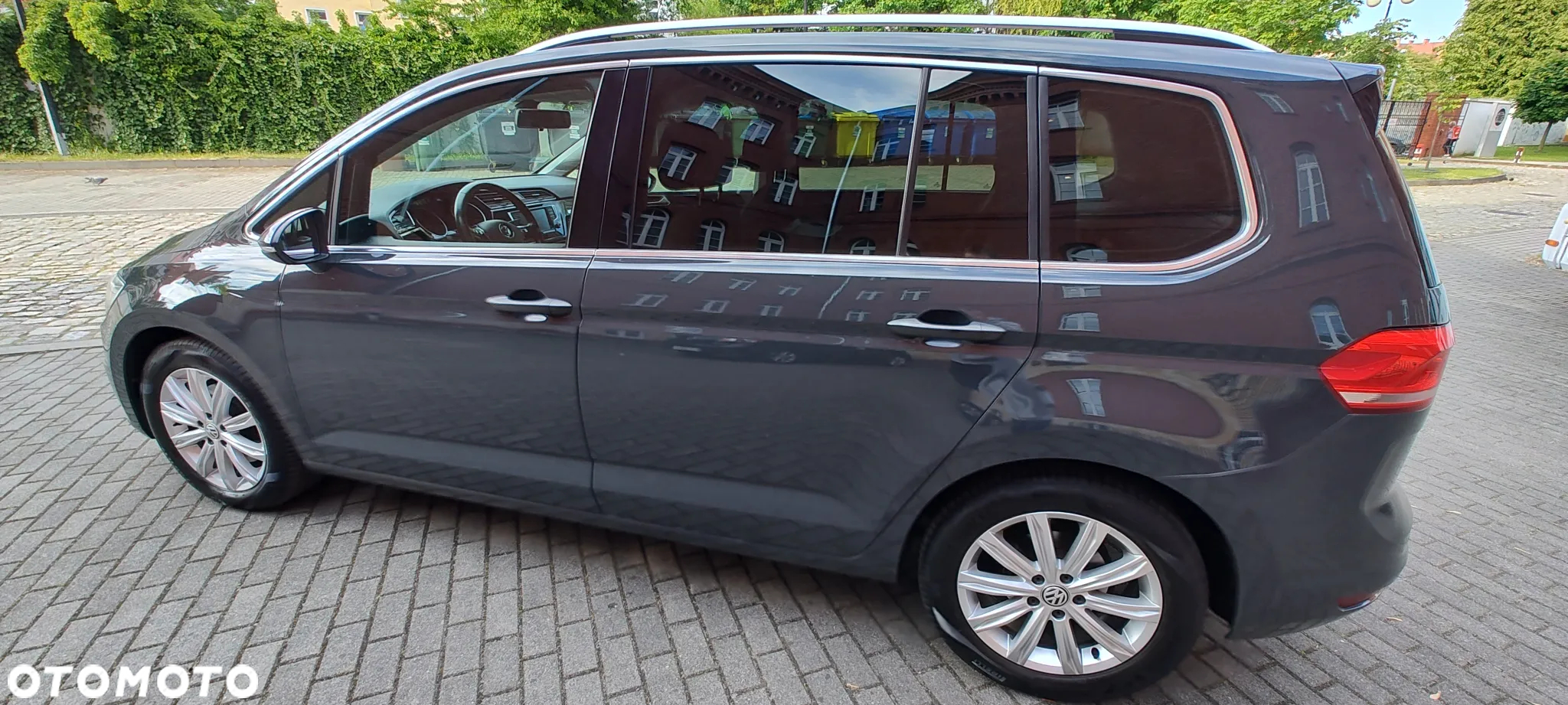 Volkswagen Touran 2.0 TDI BMT Highline - 14