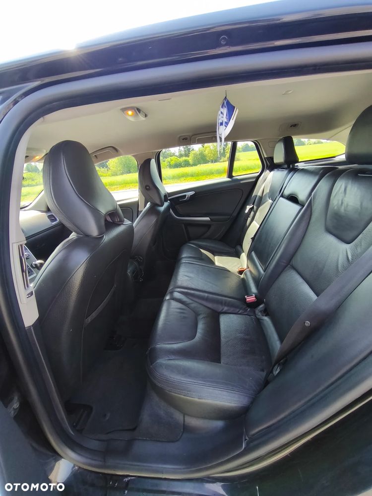Volvo V60 D3 Summum - 15