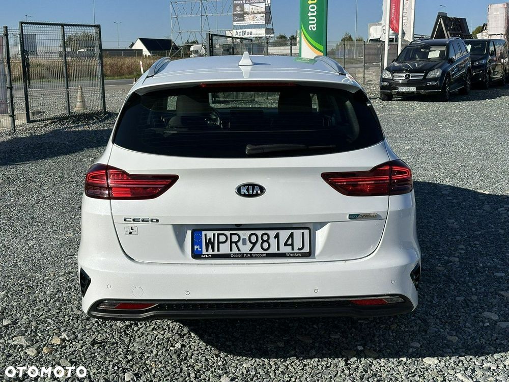 Kia Ceed - 7