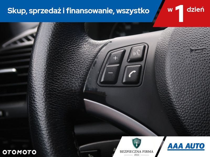 BMW Seria 1 - 17