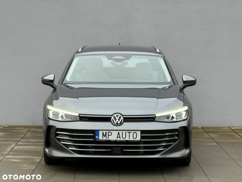 Volkswagen Passat Variant 2.0 TDI SCR 4Mot Elegance DSG - 2