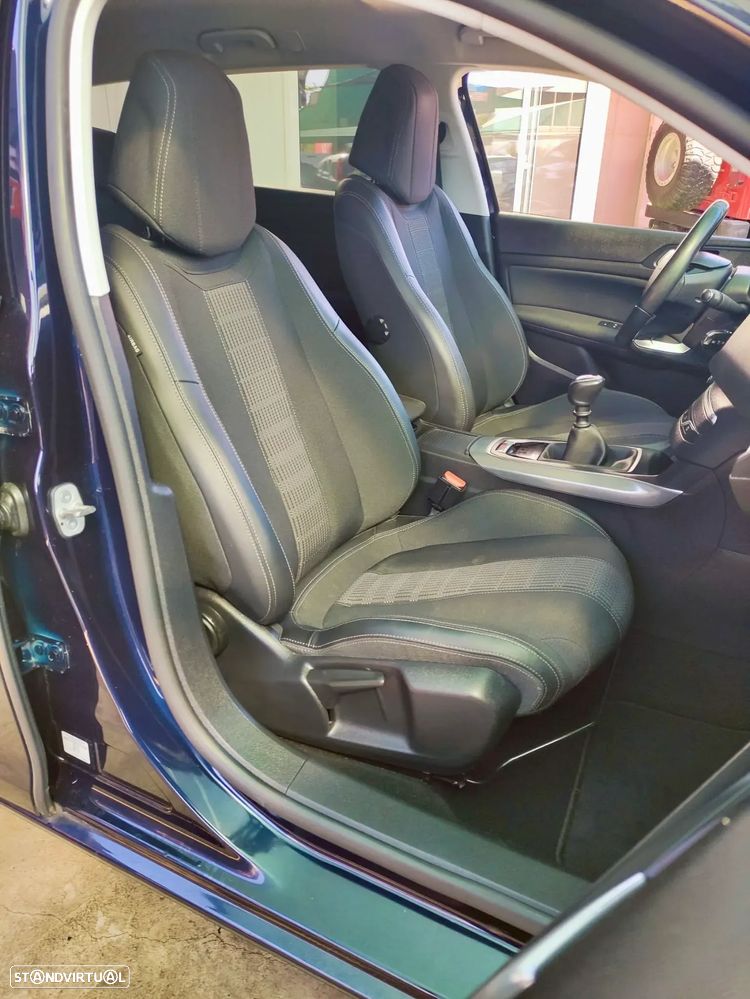 Peugeot 308 SW 1.5 BlueHDi Allure - 16