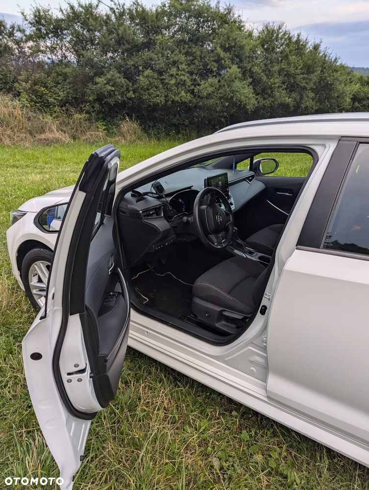 Toyota Corolla 1.8 Hybrid Comfort - 27