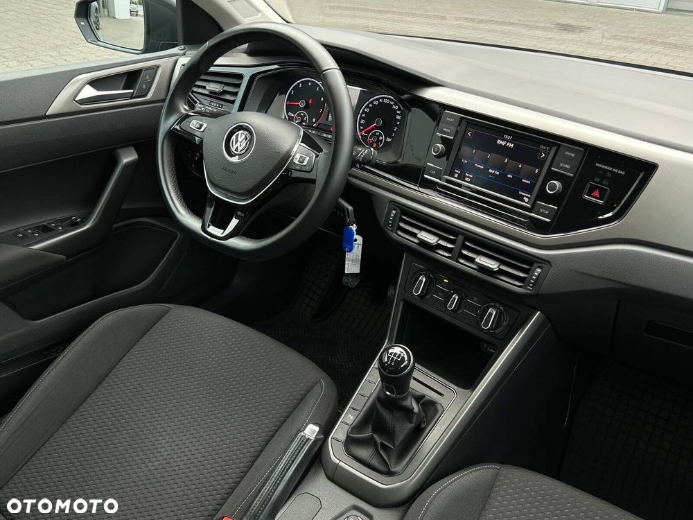 Volkswagen Polo 1.0 Comfortline - 17