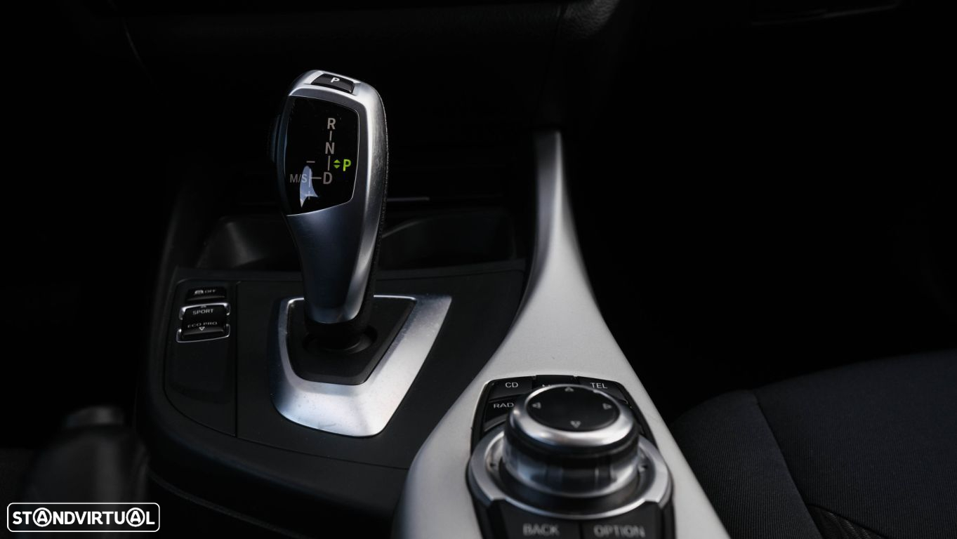 BMW 118 - 16