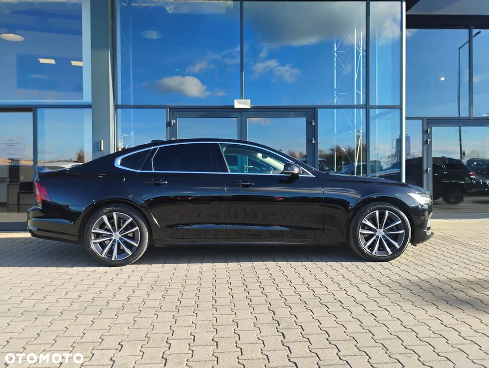 Volvo S90 T4 Momentum Pro - 4