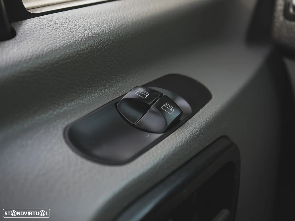 Mercedes-Benz Sprinter 319 CDI IVA DEDUTIVEL - 16