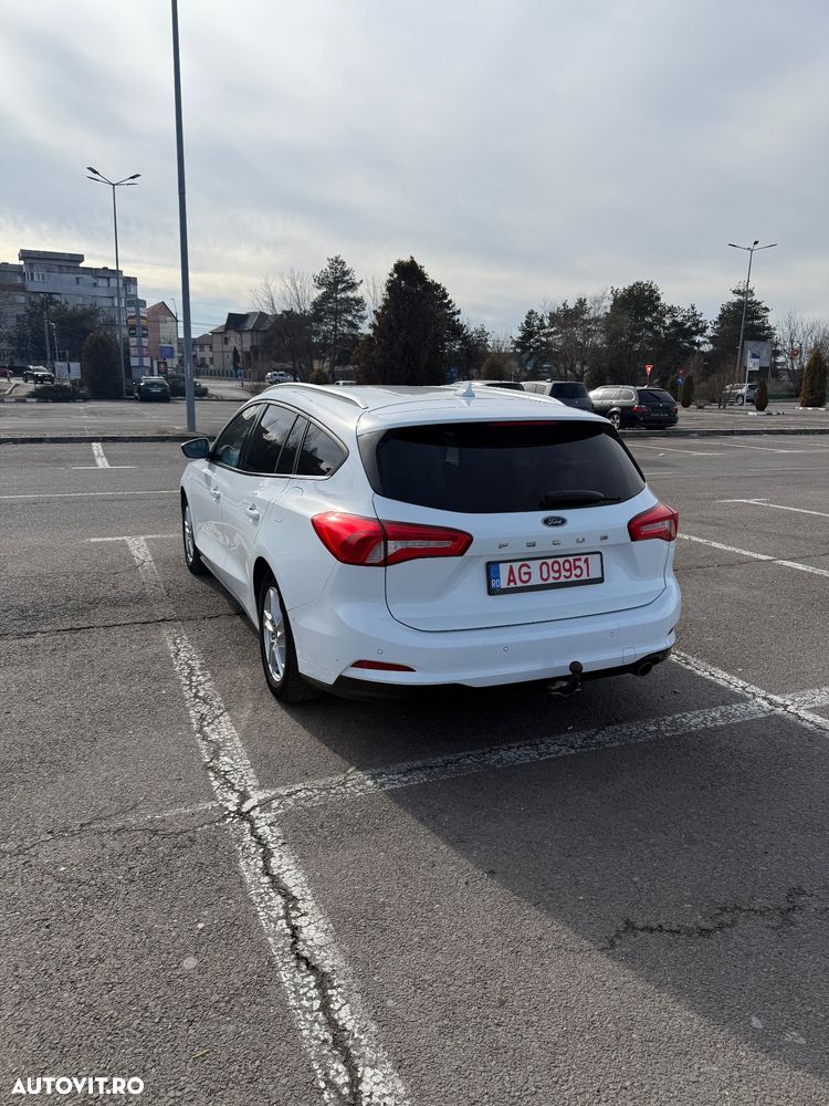 Ford Focus 1.0 EcoBoost Trend - 8