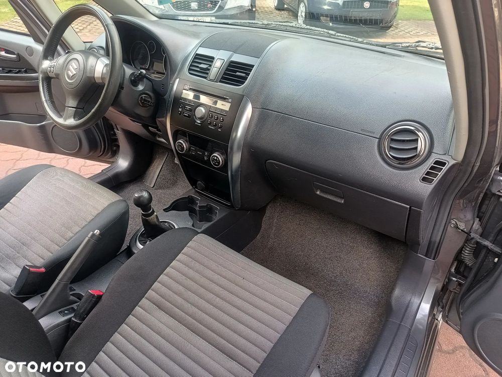 Suzuki SX4 - 15