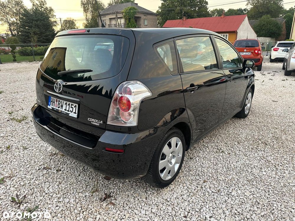Toyota Corolla Verso 1.8 Sol 7os - 6