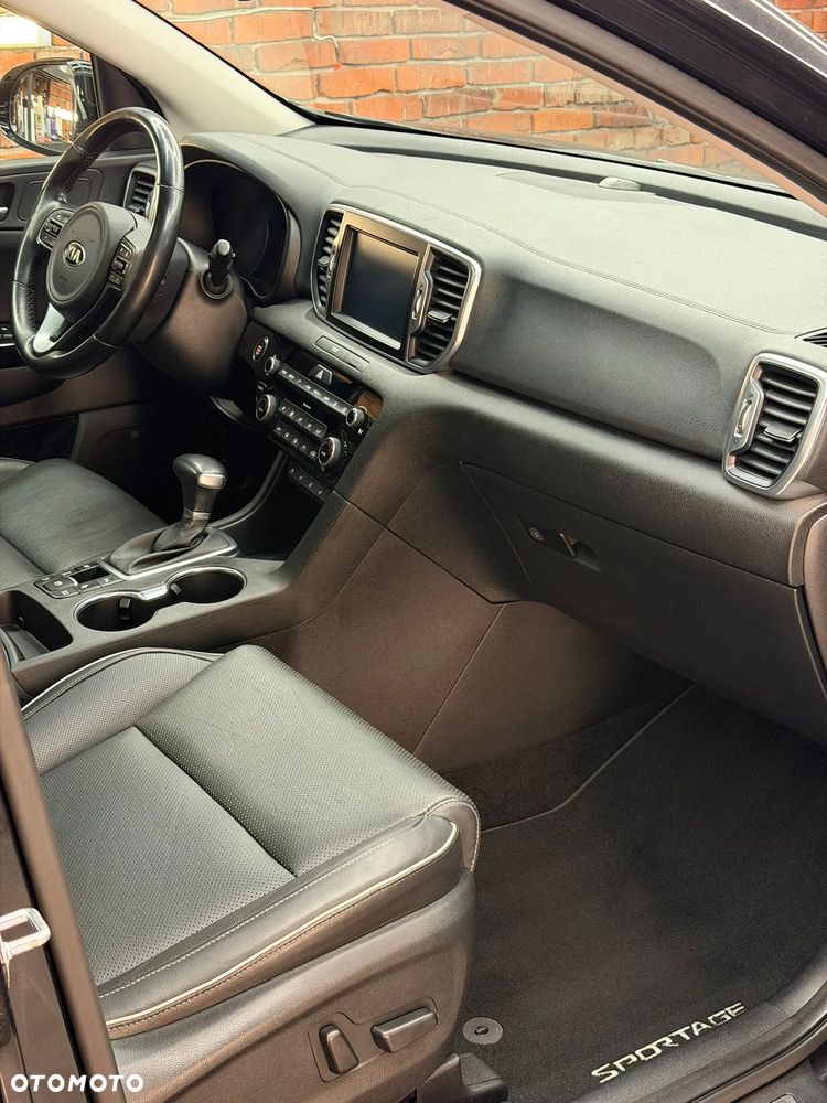 Kia Sportage 2.0 CRDI AWD VISION - 32