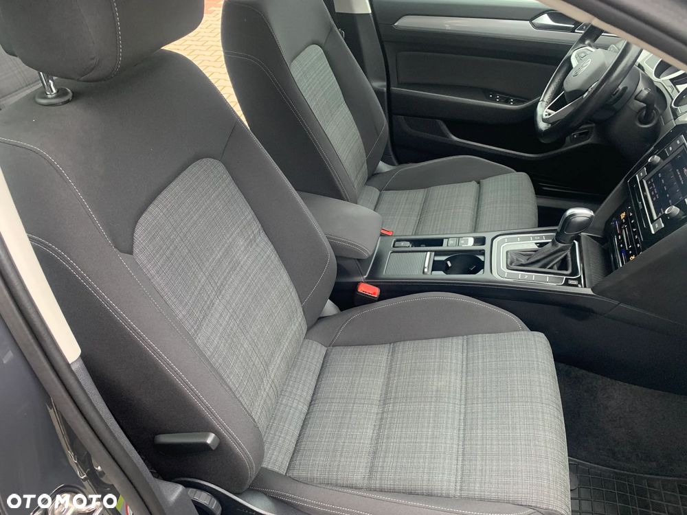 Volkswagen Passat 2.0 TDI EVO Business DSG - 22