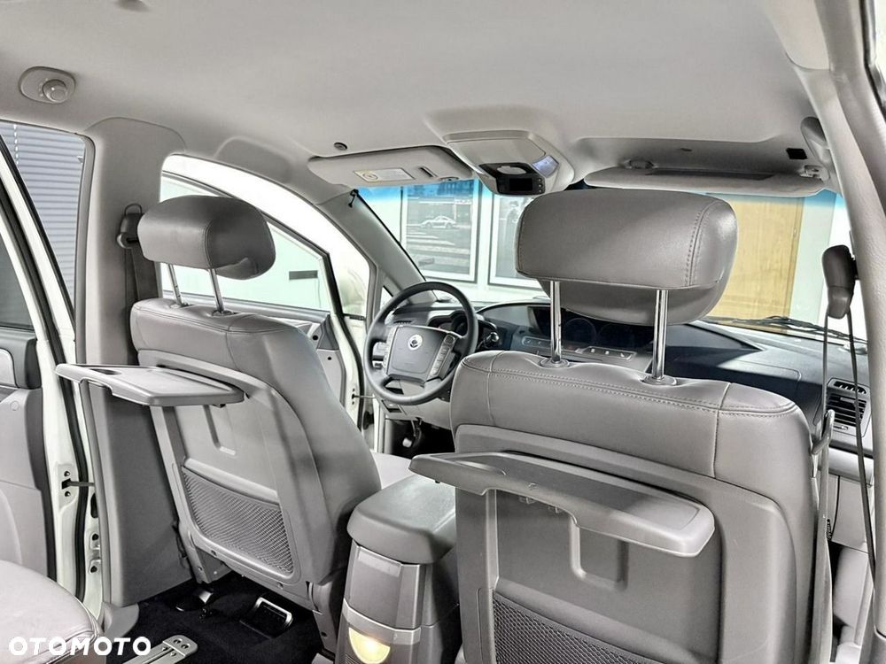 SsangYong/KGM Rodius 2.0 e-XDi200 Sapphire - 32