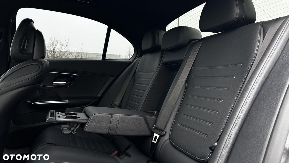 Mercedes-Benz Klasa C - 27