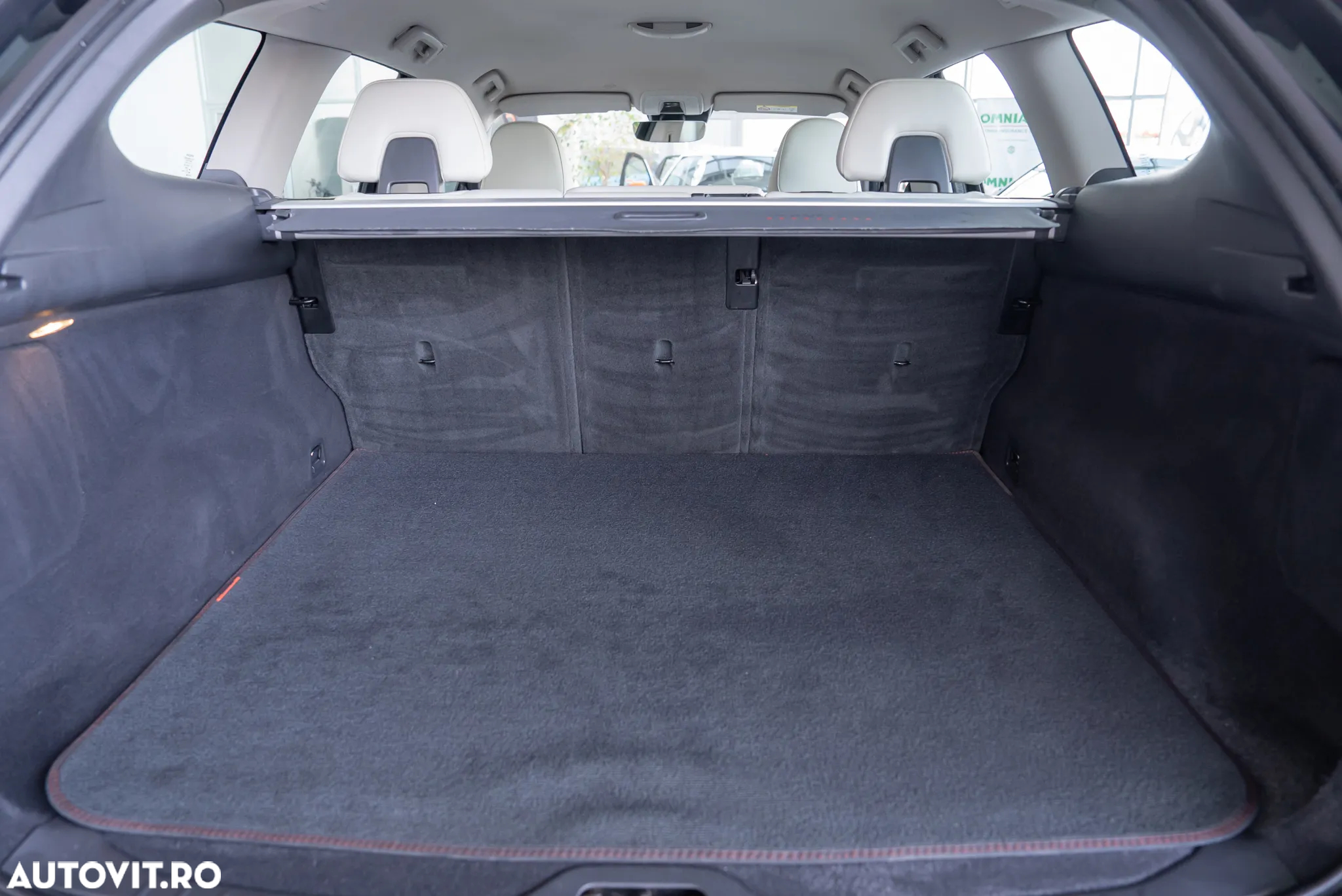 Volvo XC 60 D4 AWD Geartronic Ocean Race - 15