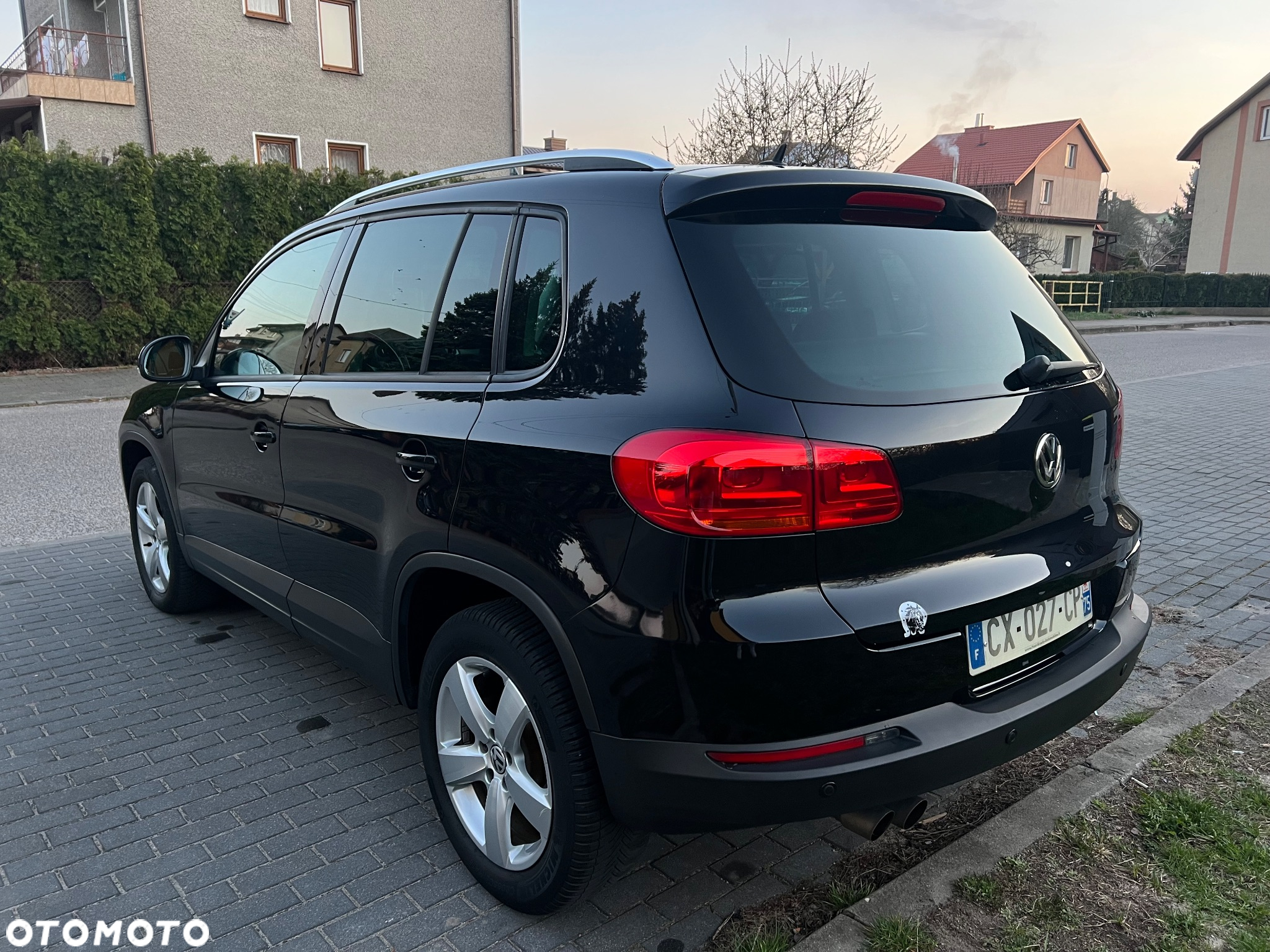 Volkswagen Tiguan 2.0 TDI DPF BlueMotion Technology Exclusive - 6