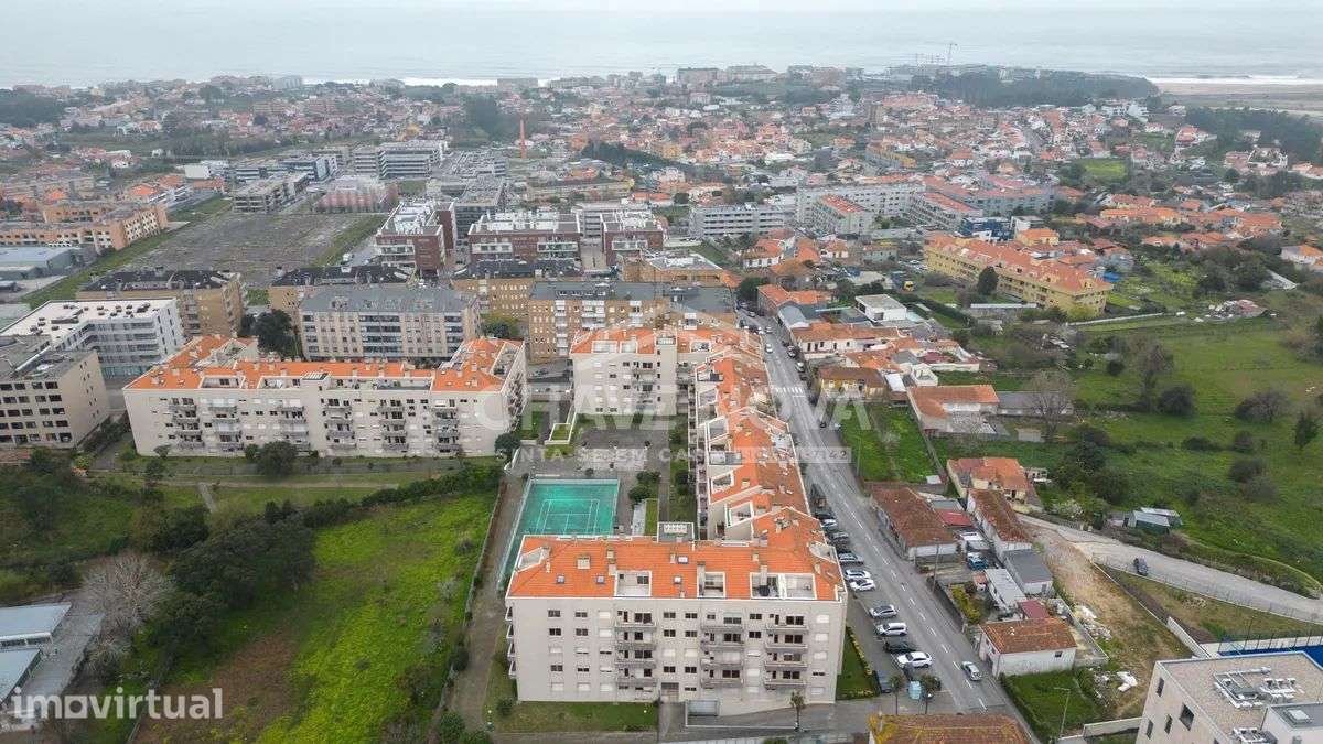 APARTAMENTO T2  RENOVADO COM LUGAR DE GARAGEM - CANIDELO GAIA - Grande imagem: 2/21