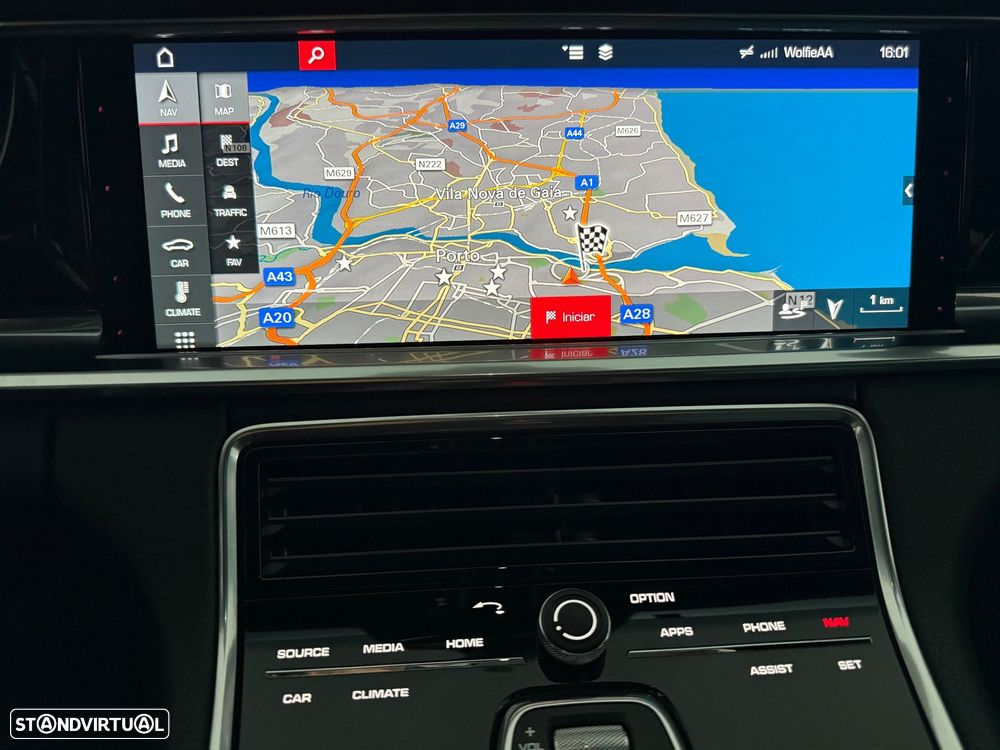 Porsche Panamera 4 S - 27