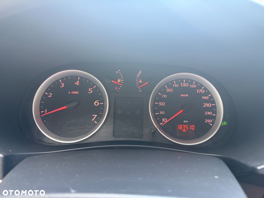 Renault Thalia 1.4 16V All Inclusive - 8
