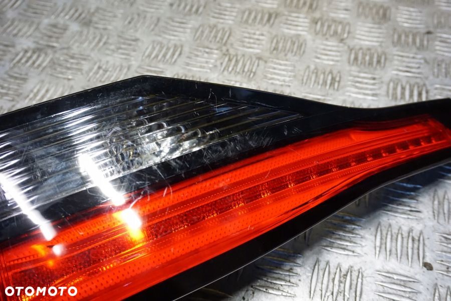 NISSAN PATHFINDER 2022 2023 2024 - Klapa Tylna Bagażnika Tył Lampa USA - 5