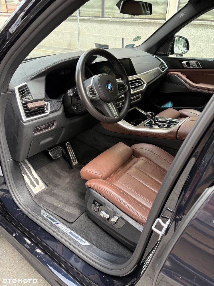 BMW X5 M50i - 9