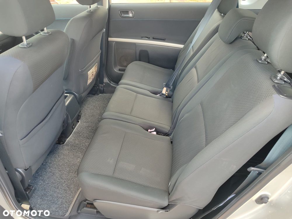 Toyota Corolla Verso - 17
