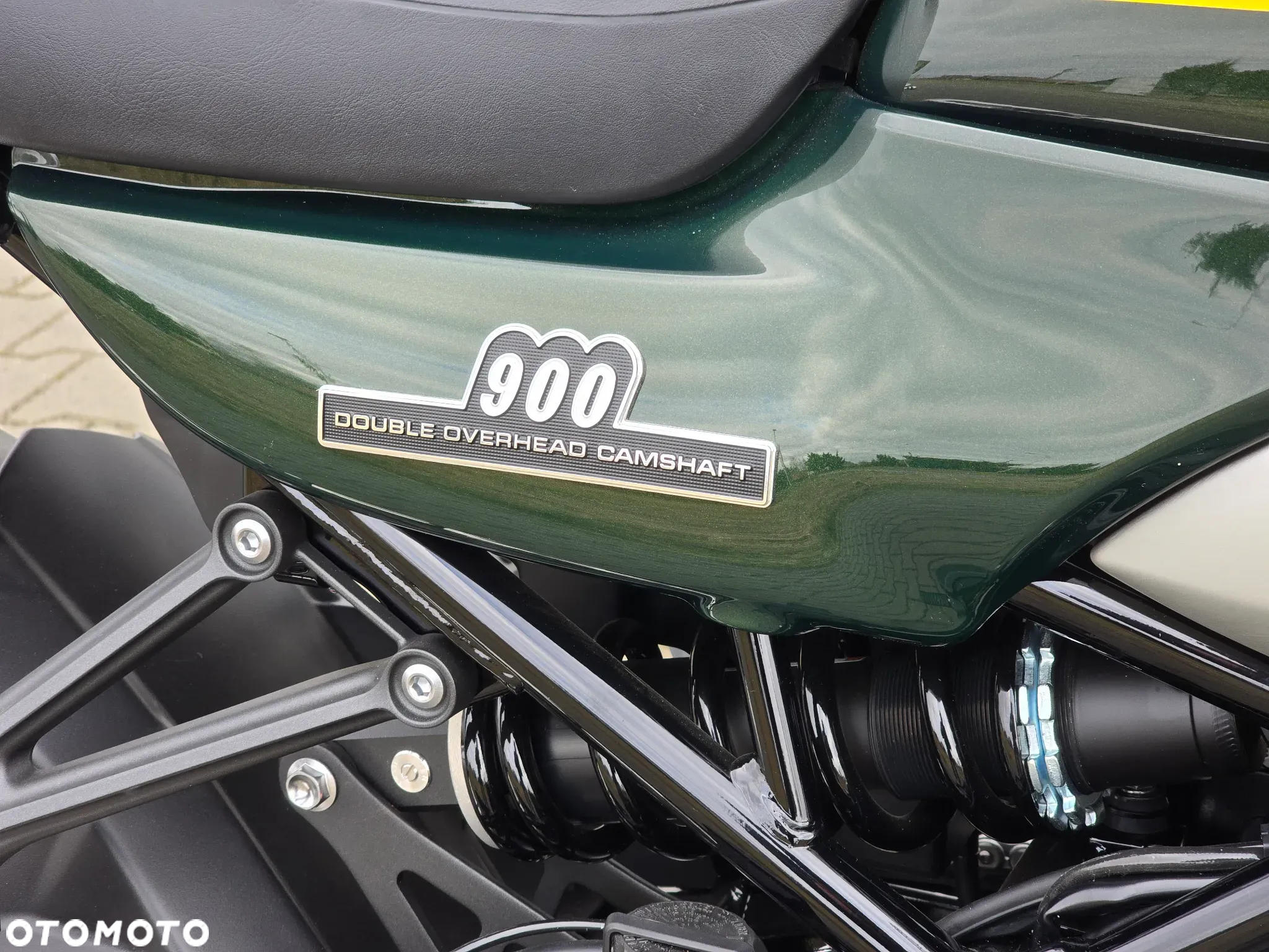 Kawasaki Z 900 RS - 17