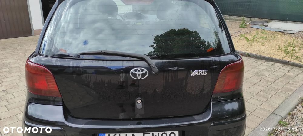 Toyota Yaris 1.4 D-4D Base - 5