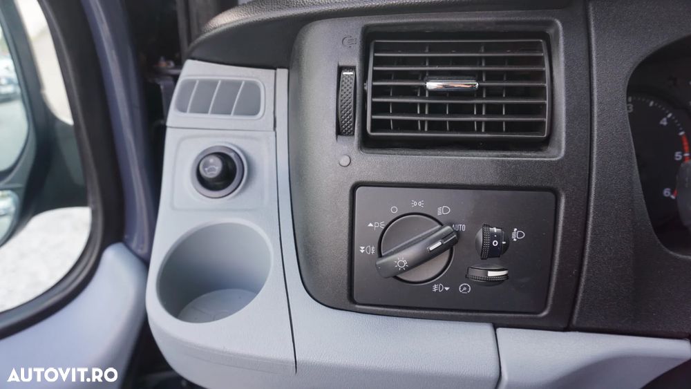 Ford Transit - 18